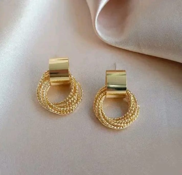 Levisha Earrings. (18K Gold Plated)