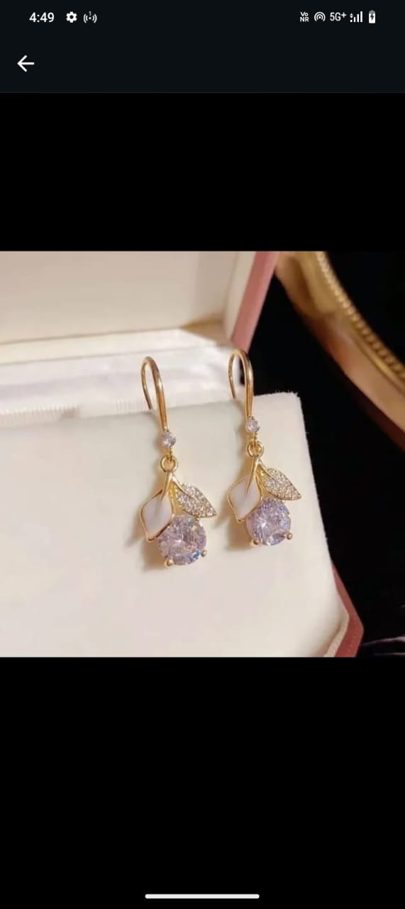 Nooriya Earrings