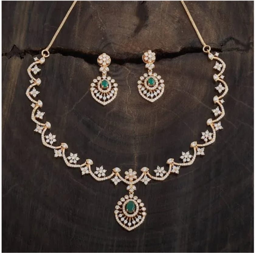 Silver Champagne Necklace Set