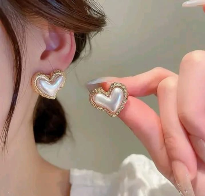 KRELIN Heart-Shaped Earrings