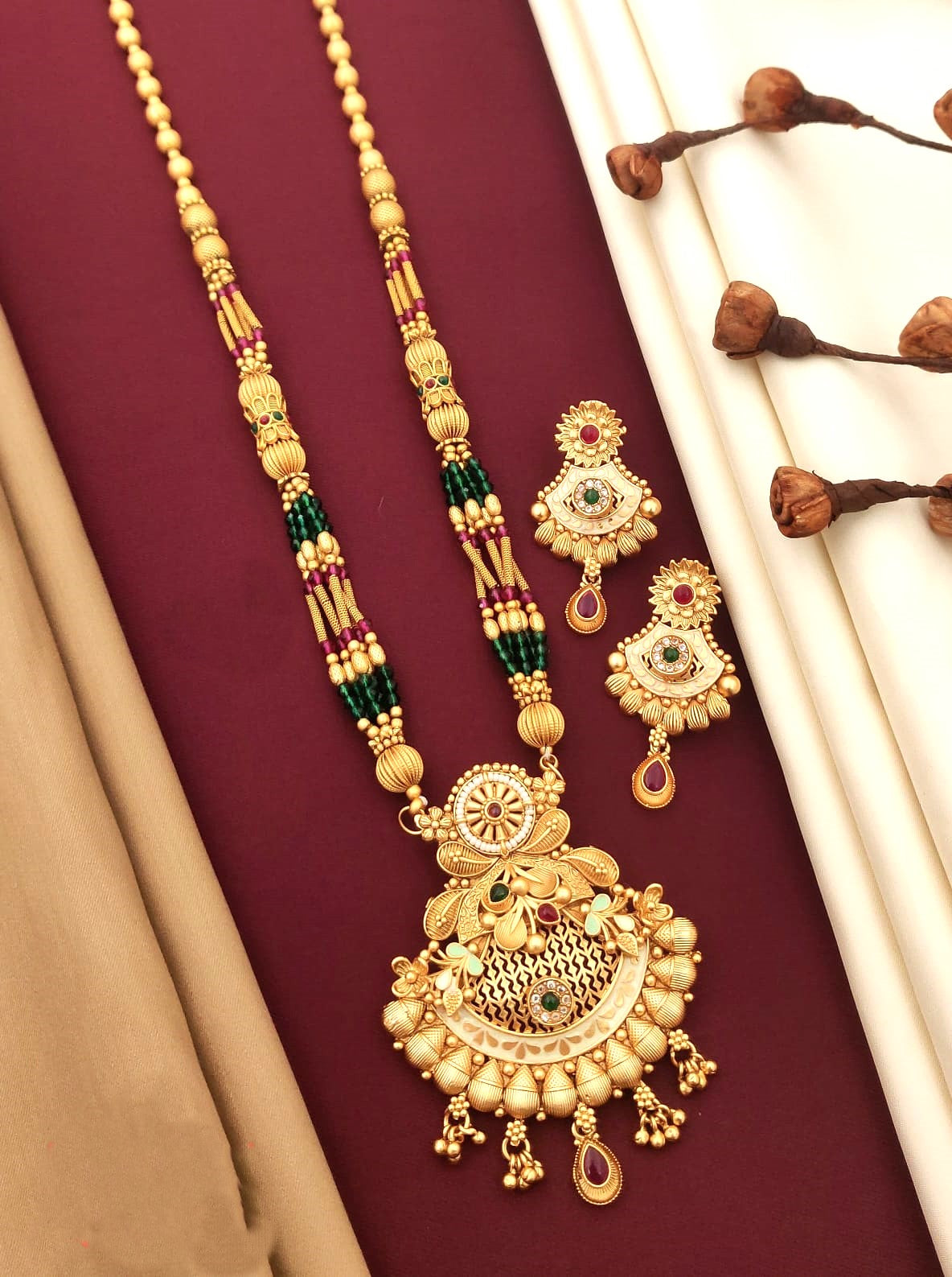 Bhavika Rajwadi Set