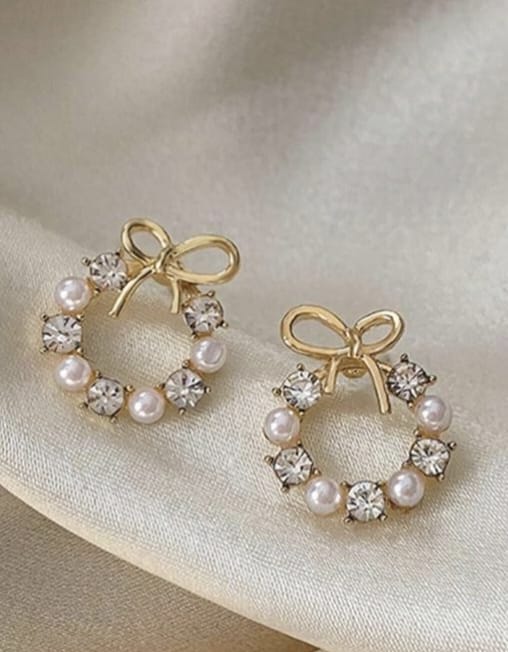 Leafy Diamond Pearl studs