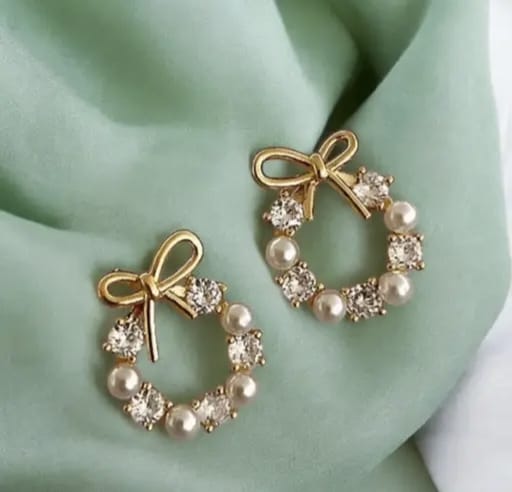 Leafy Diamond Pearl studs