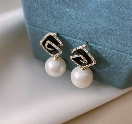 AMERICAN DIAMOND STONE GOLD EARRINGS