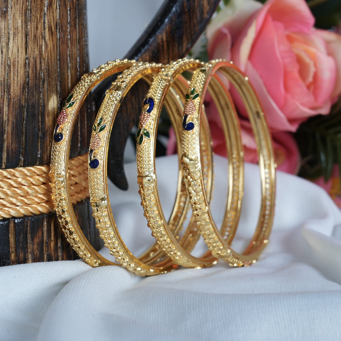 Disha Bangle. ( Set of 4)
