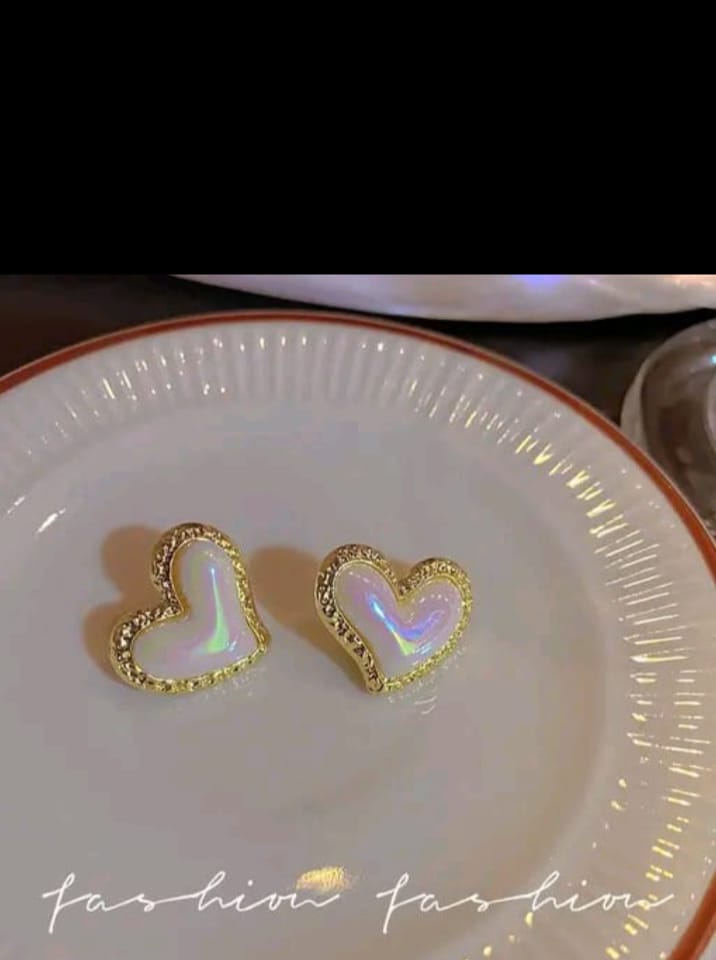 KRELIN Heart-Shaped Earrings