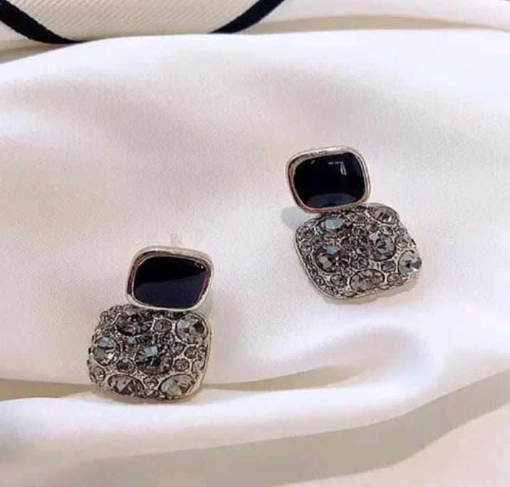 Crystal Alloy Stud Earring