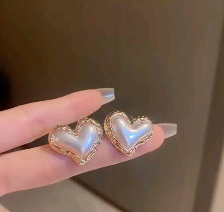 KRELIN Heart-Shaped Earrings