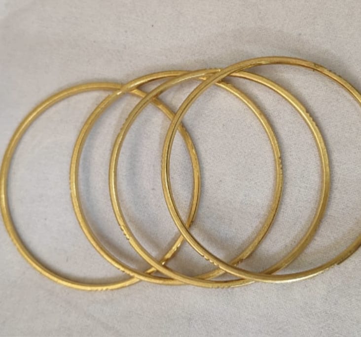 Mahi Bangle. (Set of 4)