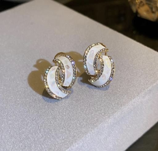 Minimal Studs